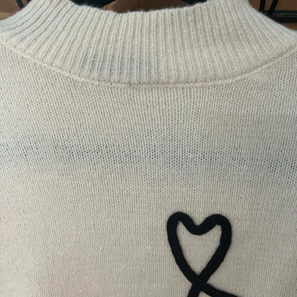 Cute sweater - Picture 3 of 6